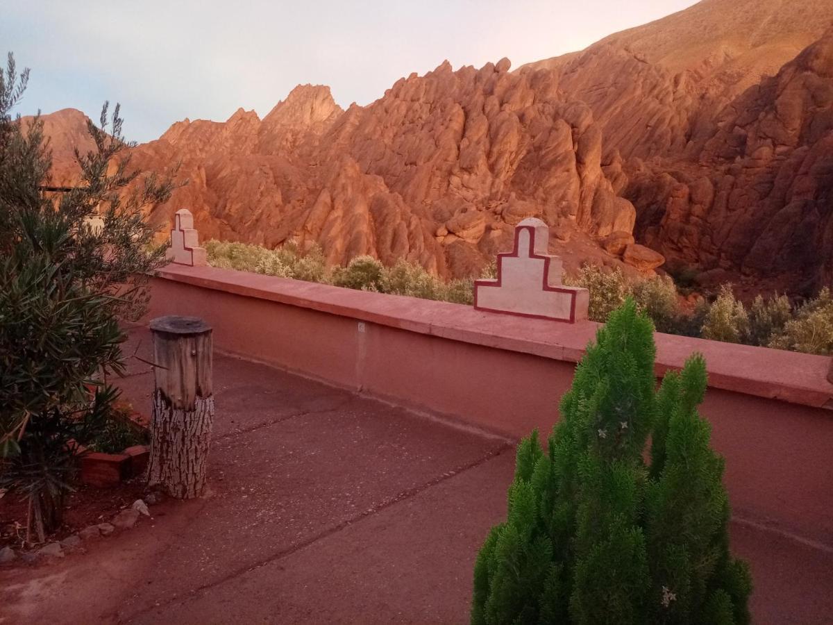 Hotel Majorel Boumalne Dades Luaran gambar